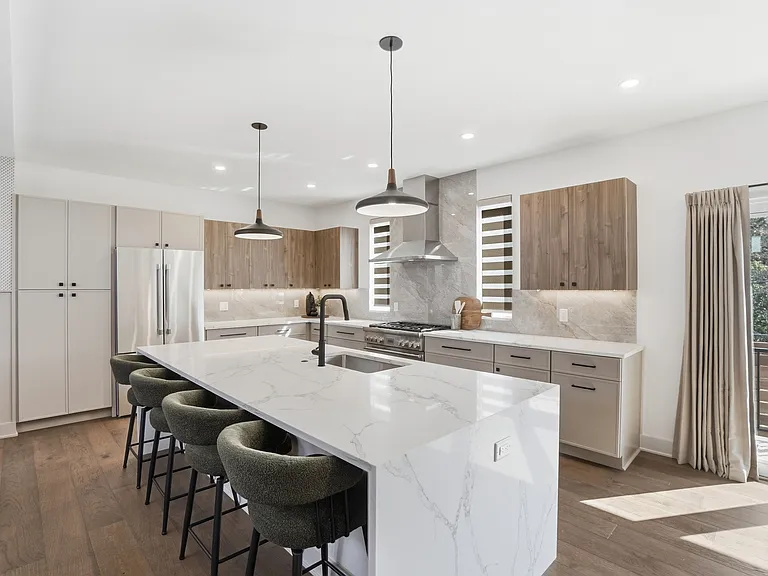 3021 Wasson Rd — Photo 9
