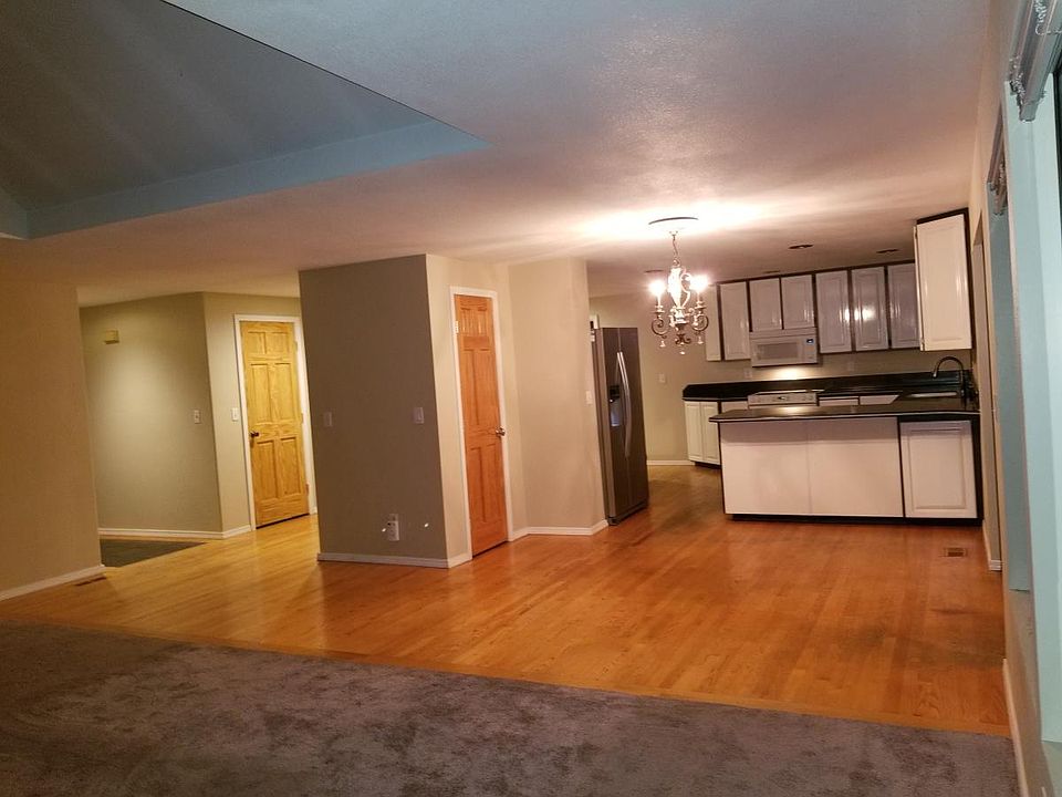 1st image of 164 Capella Ct NW