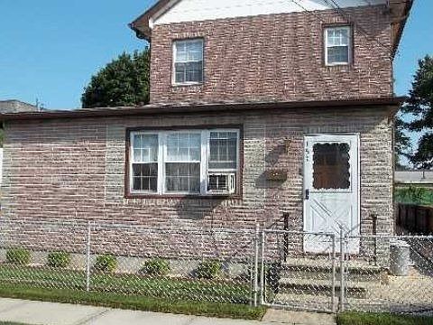 2nd image of 157 Lincoln Ave