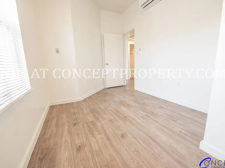 223 E 3rd Ave — Photo 73