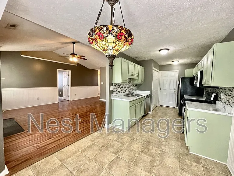2567 Cameron Woods Ln — Photo 19
