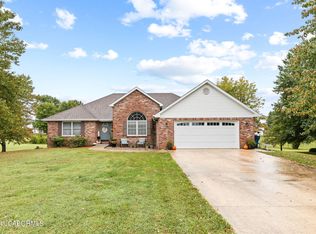 5813 Steeplegate Ct, Jefferson City, MO 65101