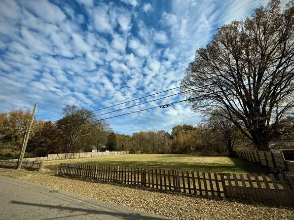 3520 Cook Rd, Memphis, TN 38109