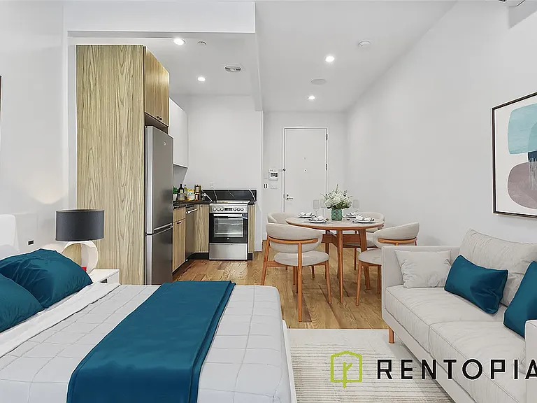 61 Montrose Ave #206N — Photo 1