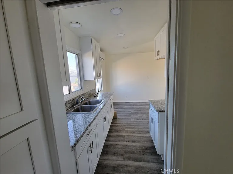 757 S Towne Ave — Photo 5