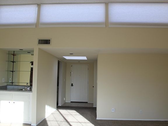 Entrance with wet bar area