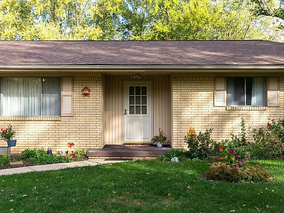 3rd image of 4611 Shafer Dr