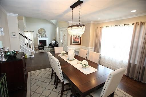 4th image of 122 Grande Woodlands Way