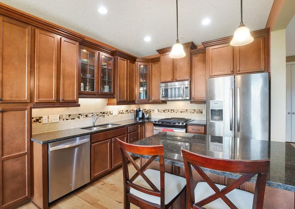 1st image of 3189 Countryside Ave Unit E