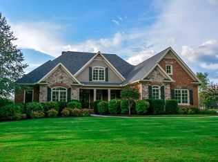 5960 Shadburn Ferry Rd, Buford, GA 30518