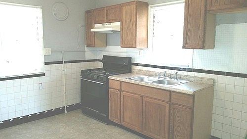 3rd image of 8330 Willett Ave