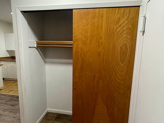 4th image of 23-28 Steinway St #D