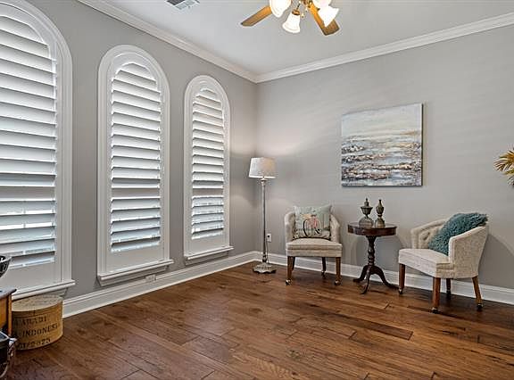 4th image of 2502 Sweetgum Ct