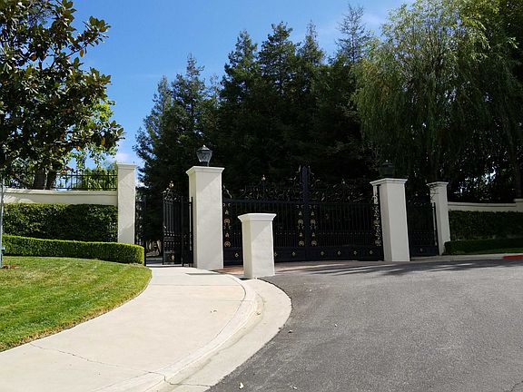 2nd image of 12675 Mountain Crest Ln