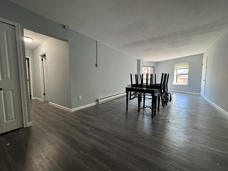 170-4G Hillside Ave — Photo 2