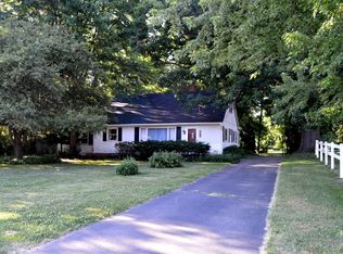 8123 Davison Rd, Davison, MI 48423