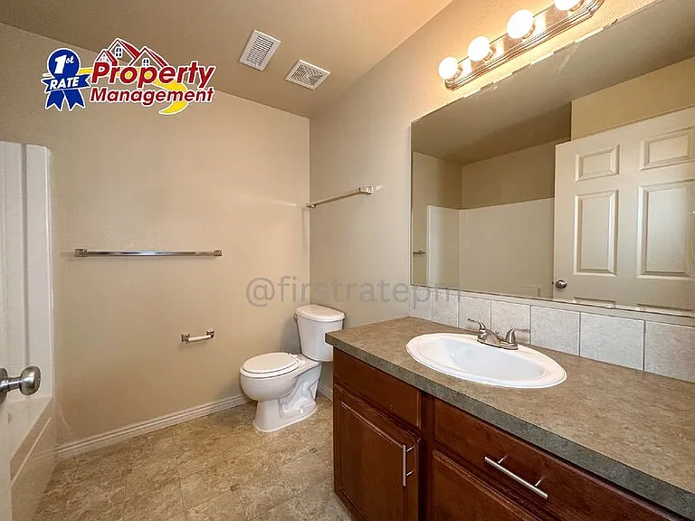 5936 W Ellens Ferry Dr #102 — Photo 13