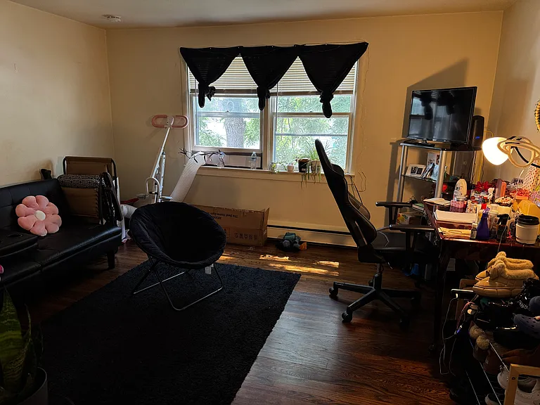 13 Berkley St #4 — Photo 3