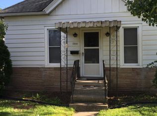 1200 N Grand Ave W, Springfield, IL 62702