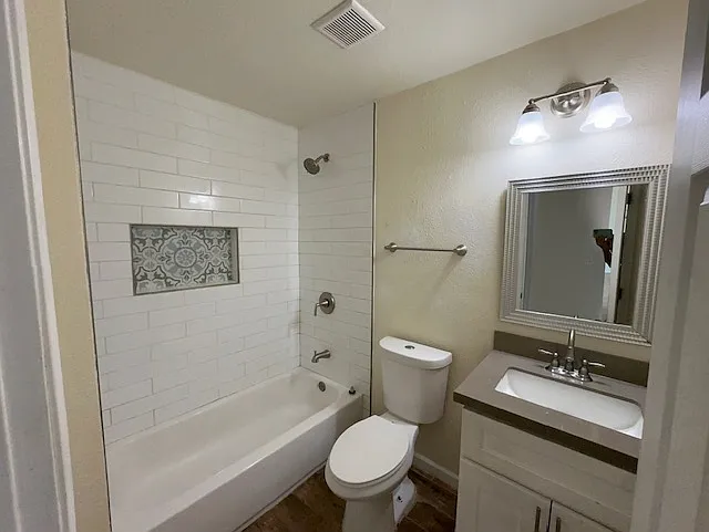 2339 Madroncillo St — Photo 8