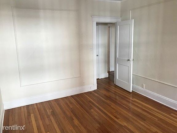 landlord_unit_photo_48754553_8