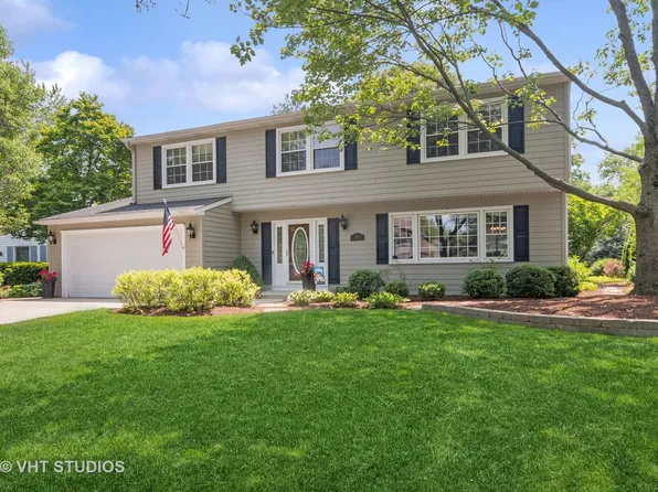 224 Winslow Ct, Naperville, IL 60565