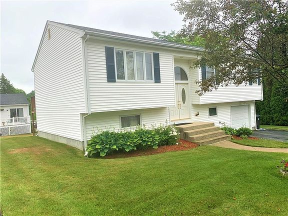 2nd image of 27 Gem St