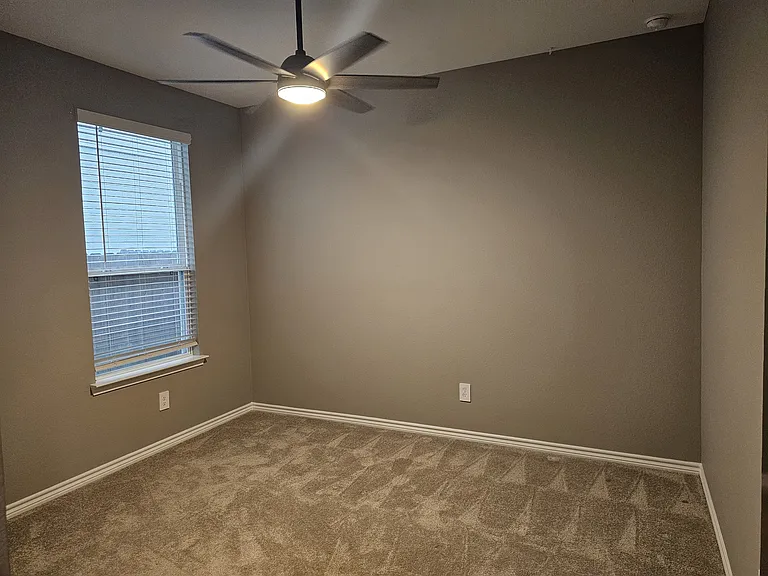 114 Longhorn Run Dr — Photo 12