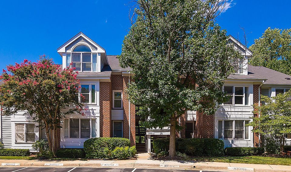1st image of 7592J Lakeside Village Dr #14