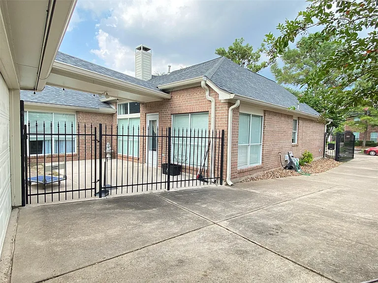 2222 Alberton Ln — Photo 27