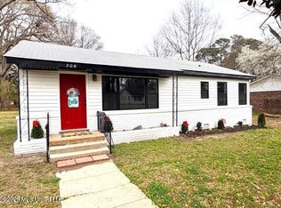 208 Bowden St, Senatobia, MS 38668