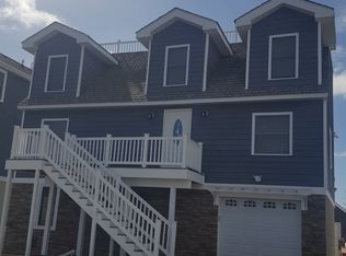 4 E 18th St, Brant Beach, NJ 08008