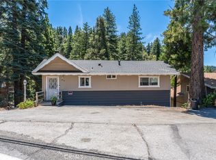 810 Arosa Dr, Crestline, CA 92325