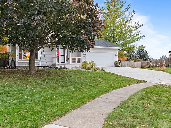 2nd image of 2905 NW Park Ln
