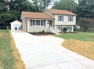 5612 Londonderry Rd, Charlotte, NC 28210