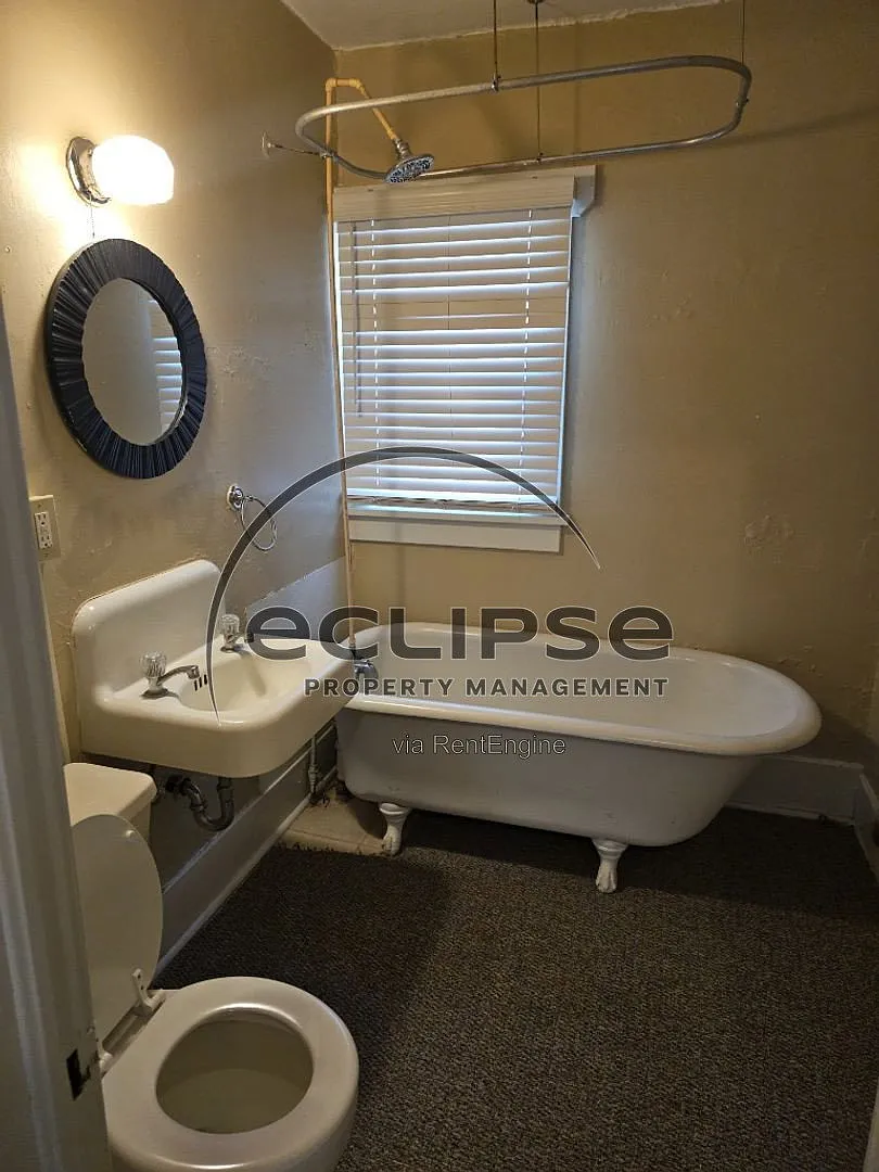 1 bed, 1.0 bath, 774 sqft, $1,000 — Photo 3