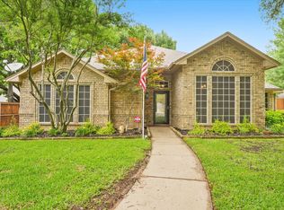 1305 Gatewood Dr, Denton, TX 76205