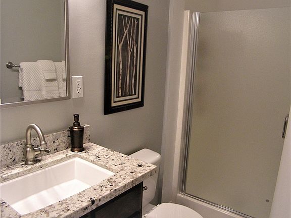 5th image of 10914 La Serna Dr