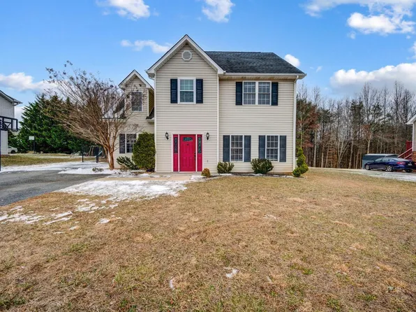 407 Russell Springs Dr, Lynchburg, VA 24501