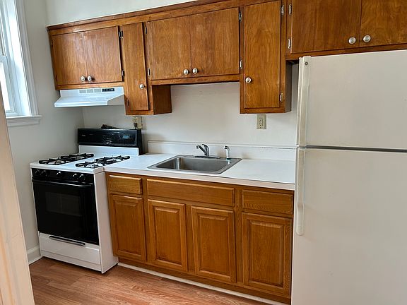 5th image of 382-386 Highland Ave Unit 103