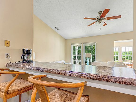 5th image of 9355 Kempton Manor Ct Unit 1709