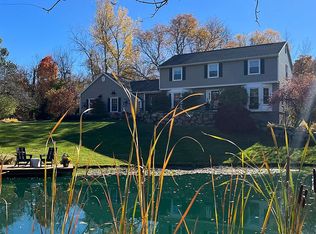 1318 New Seabury Ln, Victor, NY 14564