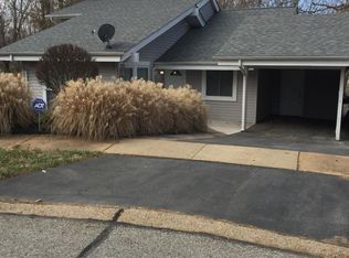 531 Briarhill Ct, Ballwin, MO