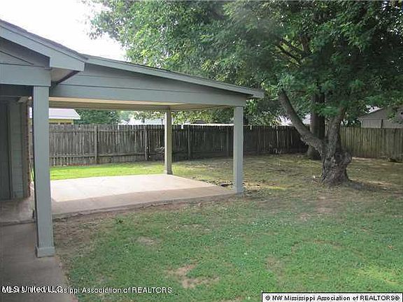 2nd image of 3805 Warrington Dr
