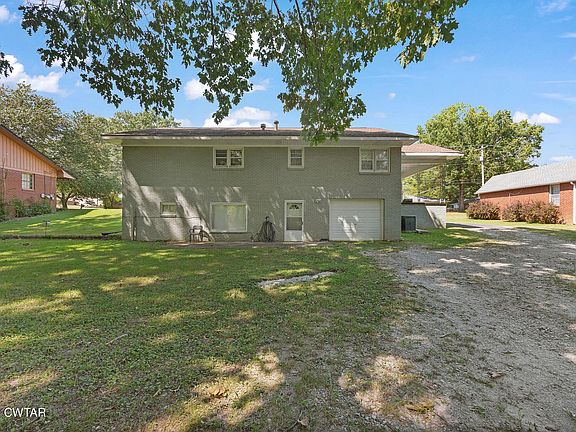 5th image of 992 W Forest Ave