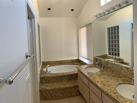 3rd image of 1792 Peninsula Pl