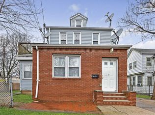 242 Louis Ave, South Floral Park, NY 11001
