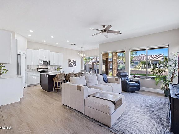 4th image of 25627 N HACKBERRY Drive