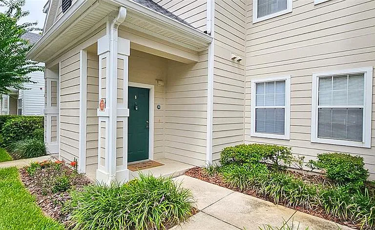 200 Southern Pecan Cir #203 — Photo 2
