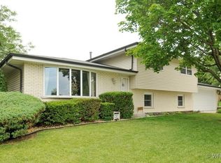 14920 La Reina Real St, Orland Park, IL 60462